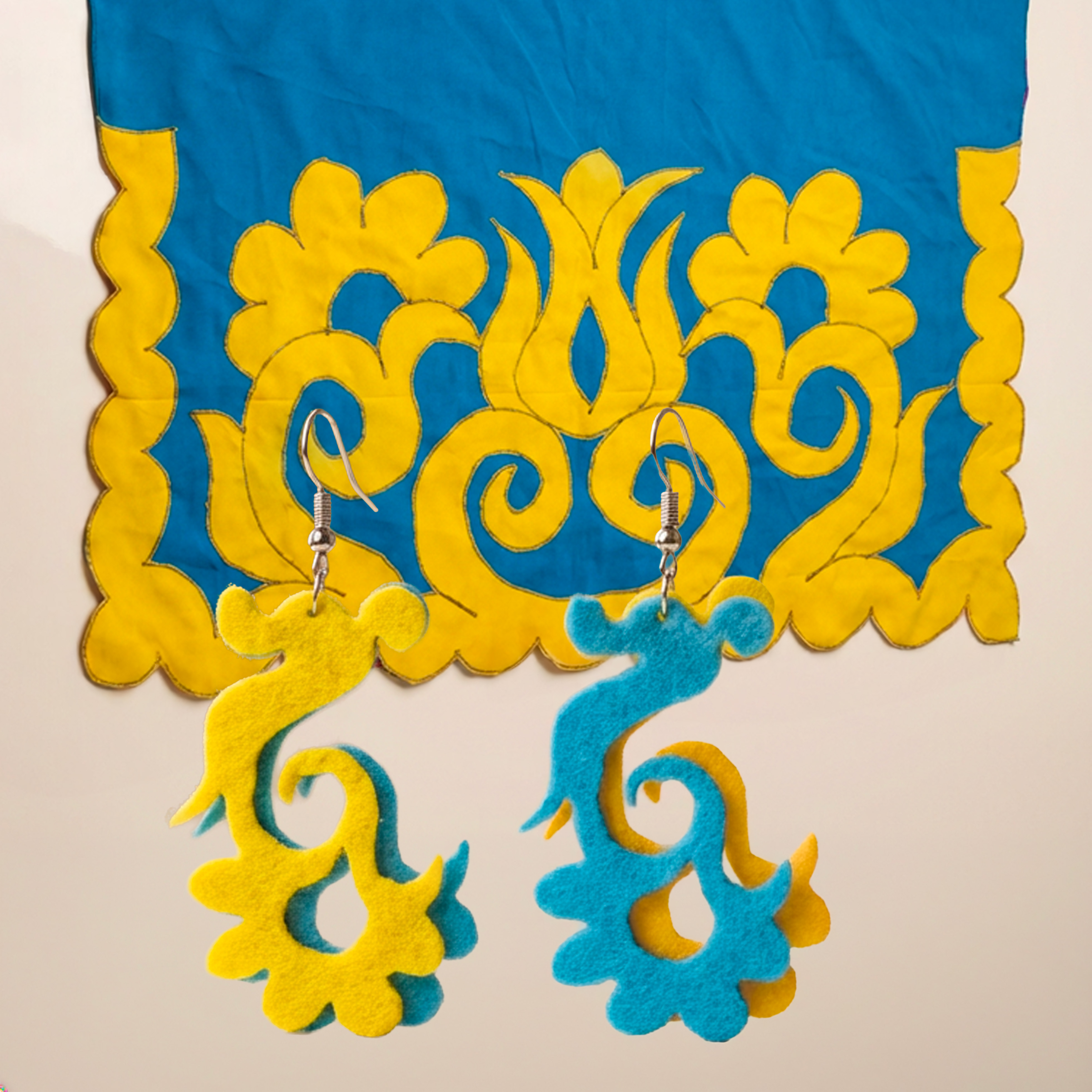 Pangi gallery image with graphic surface